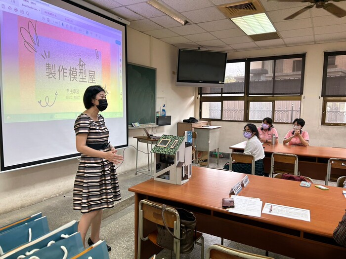 【招生專業化】112年4月26日屏東縣屏榮高中觀課暨學習歷程檔案發表活動圖片