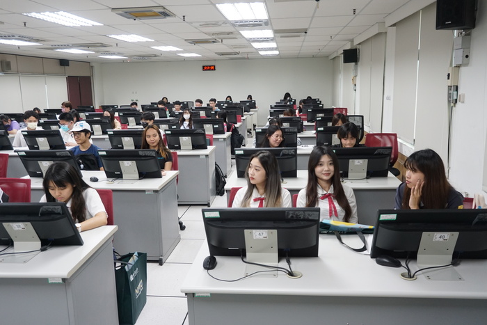 【招生專業化】114年5月13日應用英語學系生源高中參訪活動圖片
