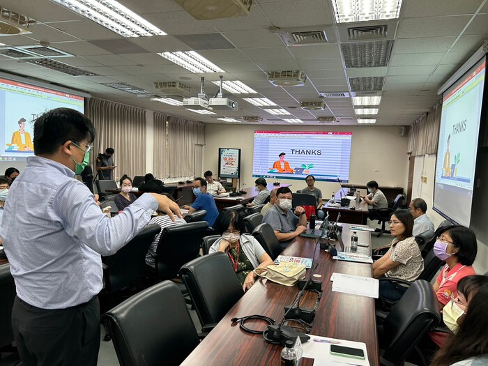 【招生專業化活動成果】112年10月20日高雄醫學大學賴信宏博士發展能力取向尺規與校務研究結合經驗分享工作坊圖片