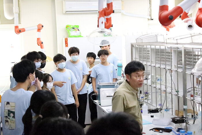 【招生專業化】114年6月20日小港高中師生參訪理學院招生交流活動圖片