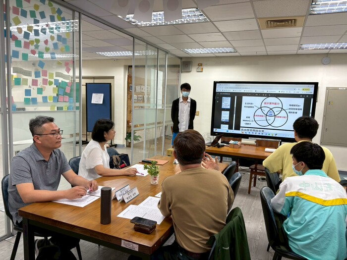 【招生專業化】115年4月10日與高雄市立中山高中交流活動圖片